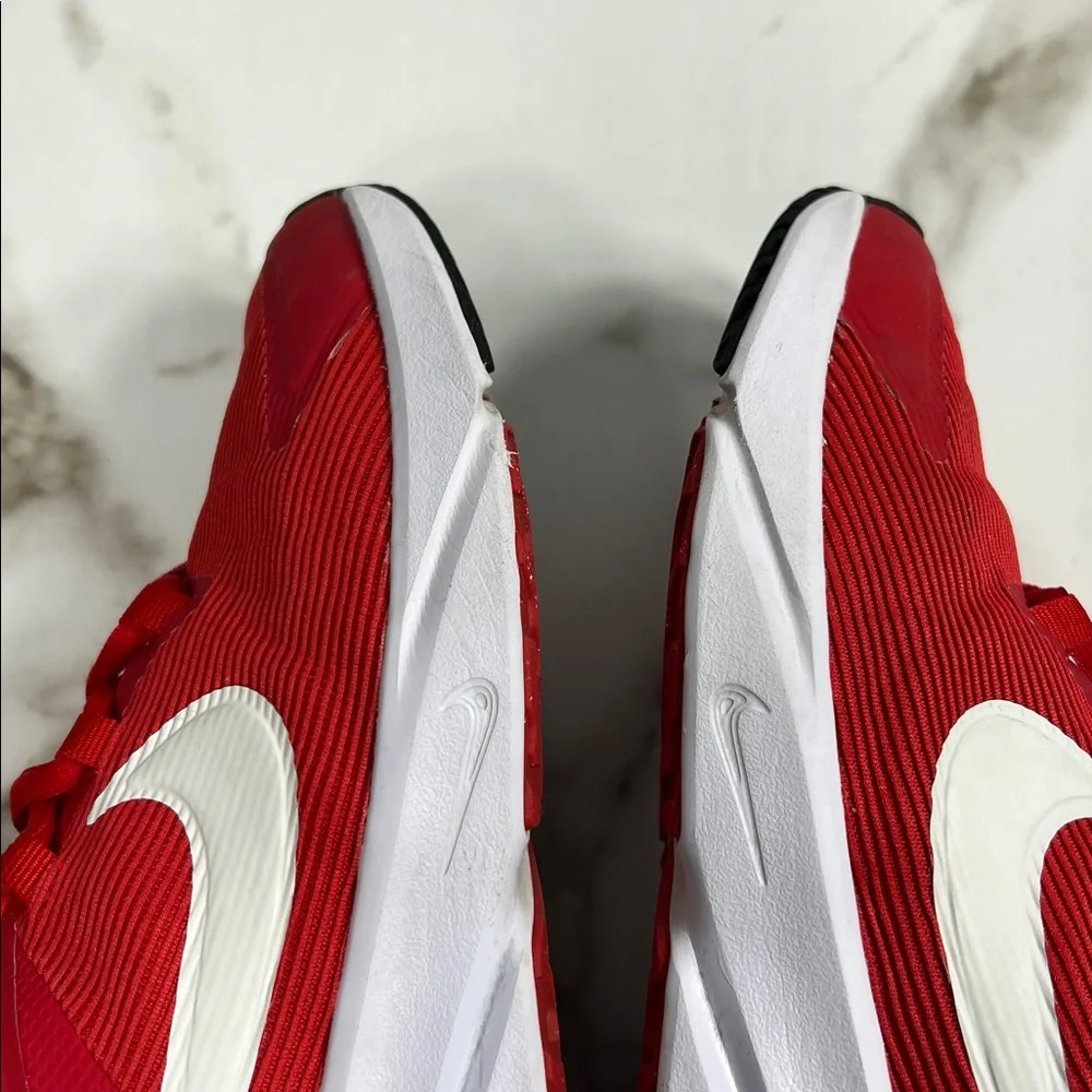 Nike red/white Star Runner shoes size 6Y